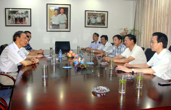 常州市国税局局长李兆贵一行来亚美AM8AG集团调研