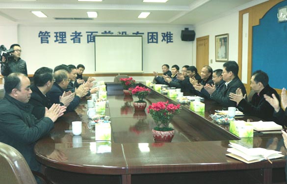 溧阳市委书记蒋锋一行来亚美AM8AG电缆新春走访