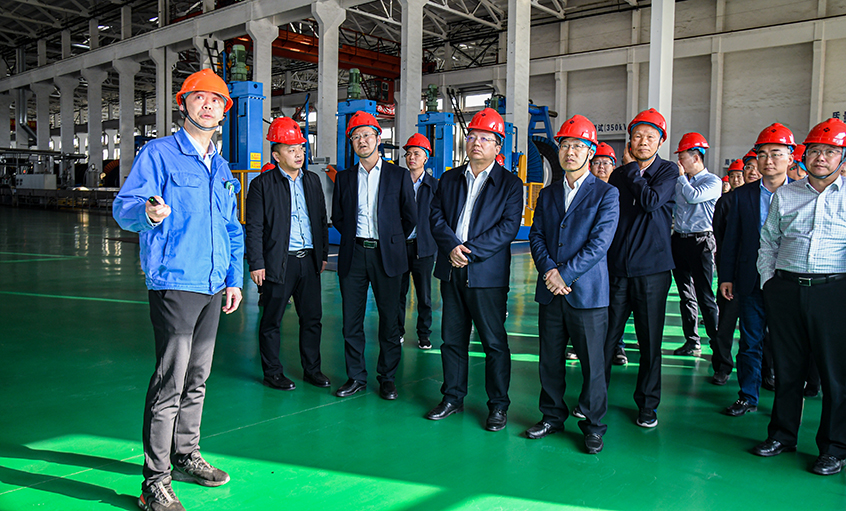 泰州市海陵区党政代表团来亚美AM8AG电缆考察